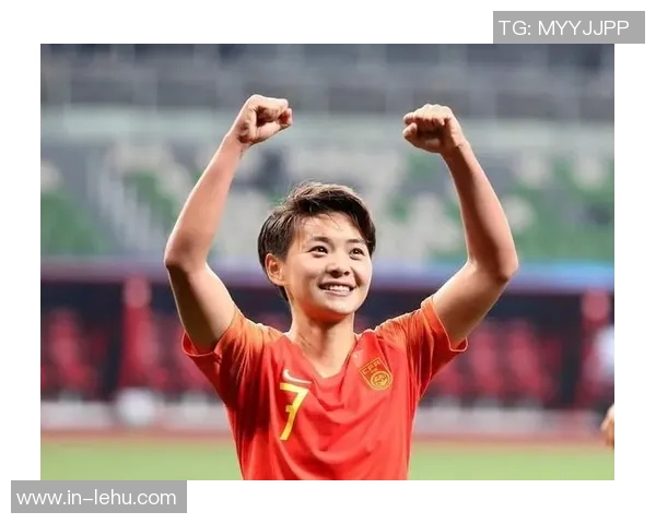 王霜成功通过武体博士资格审核努力追求体育学博士学位的女足明星