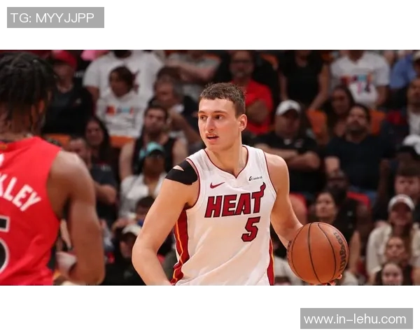 替补二人组约维奇与拉松联手发力合力砍下35分助力球队胜利